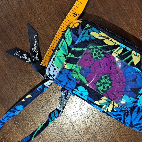 Vera Bradley Quilted Wrestlet Wallet with ID, in blue floral 5x3" - Picture 11 of 11